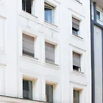 Low Budget Central Station Apartmenthostel Sen 14