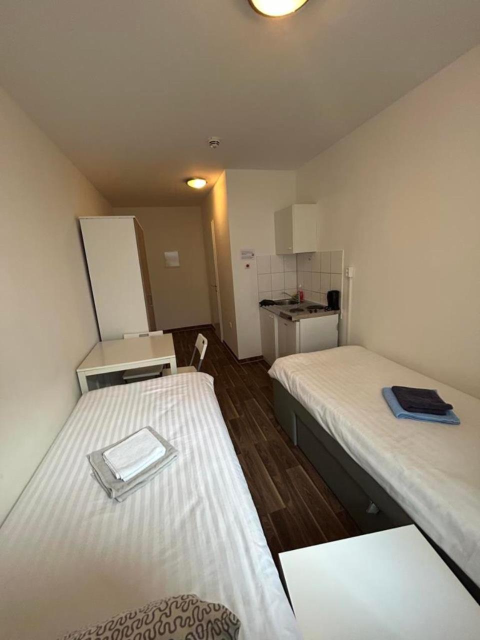 Budget Station Aparthostel Sen 14 Apartment *