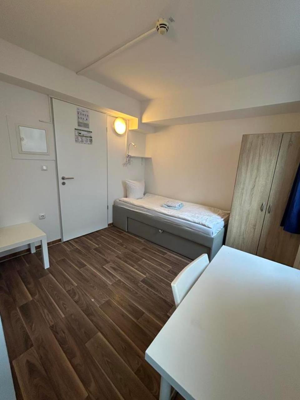 Budget Station Aparthostel Sen 14 Munich
