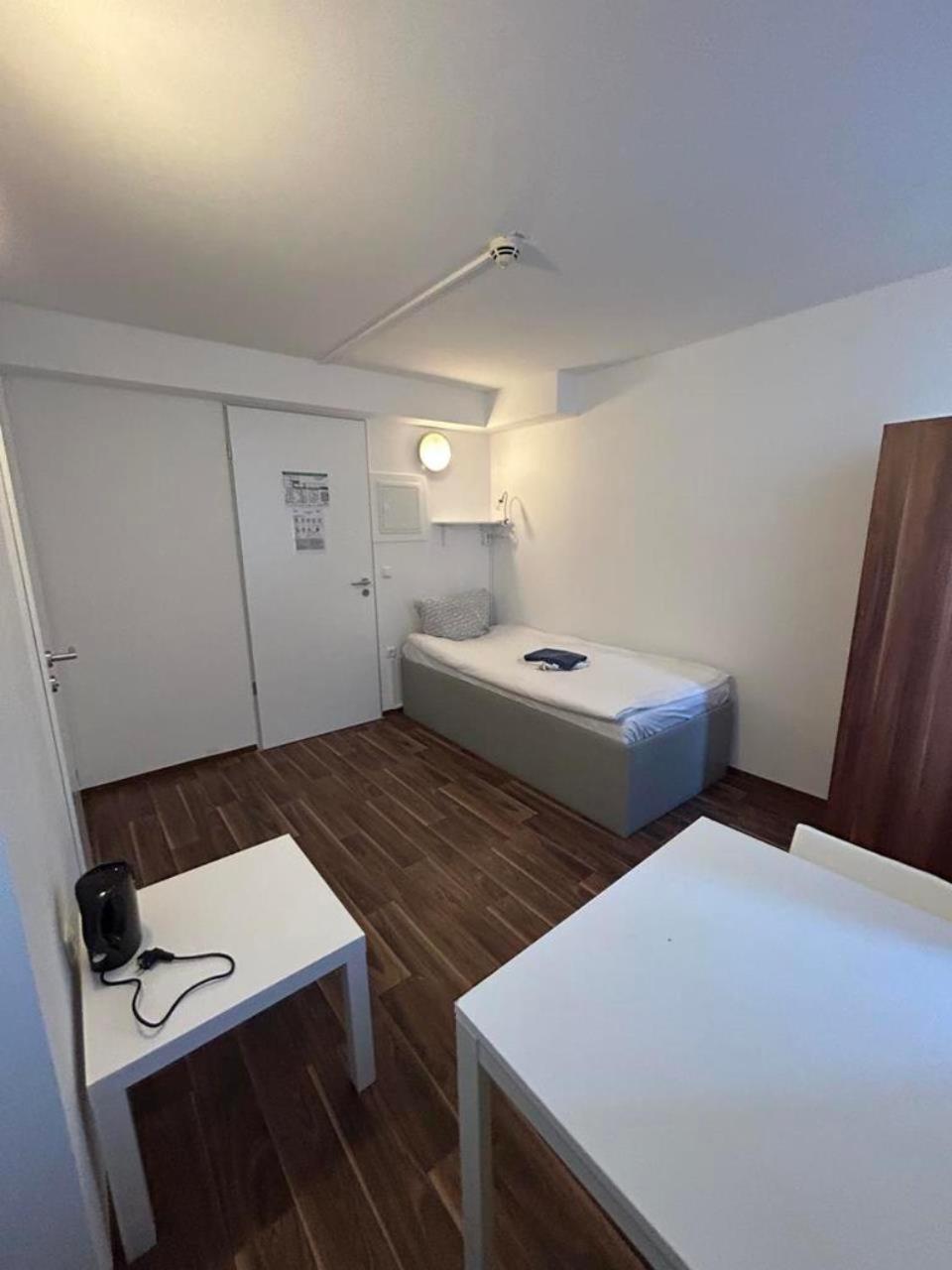 Apartment Budget Station Aparthostel Sen 14 *