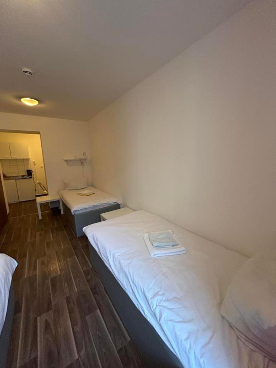 Budget Station Aparthostel Sen 14