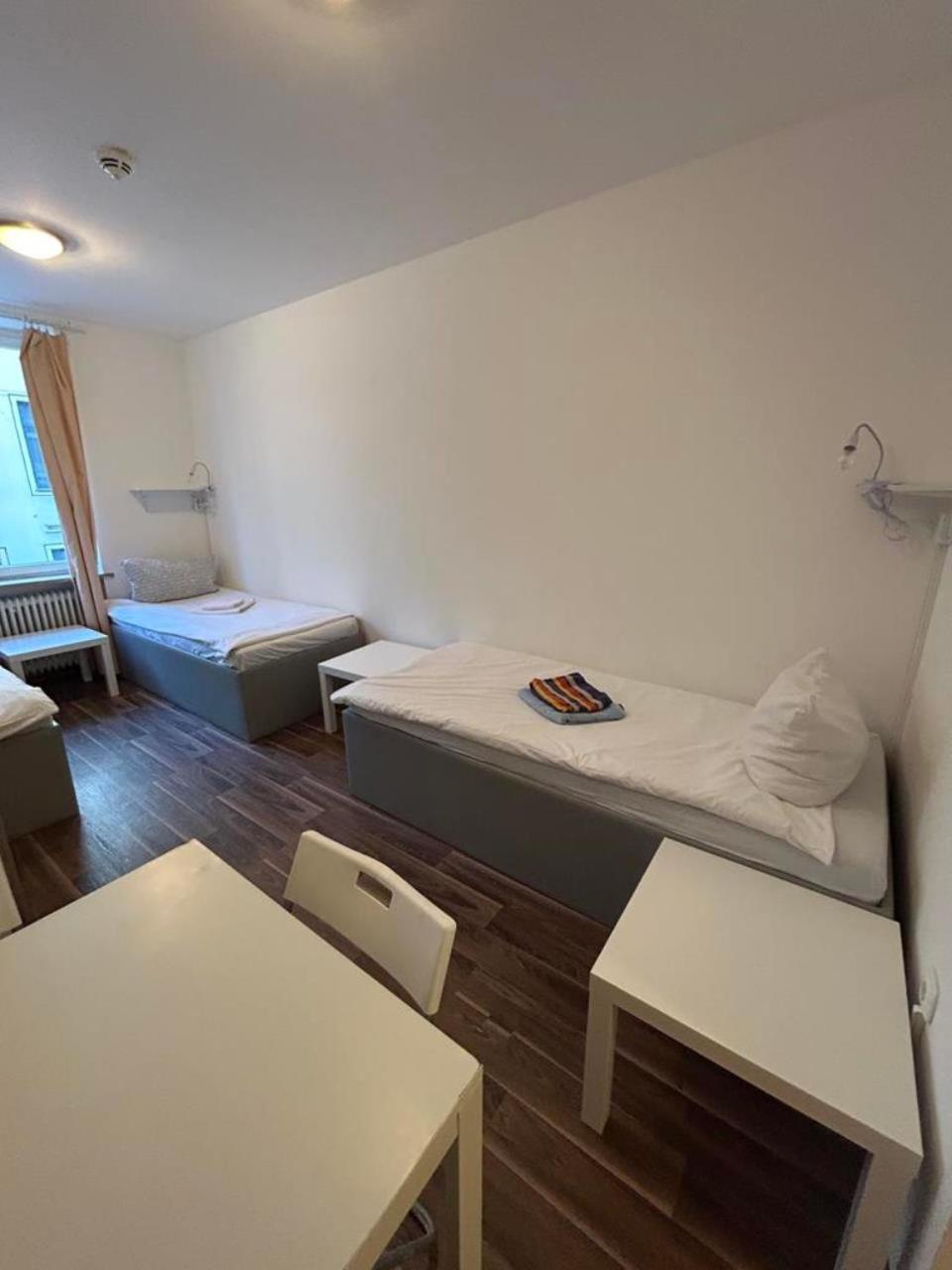 Budget Station Aparthostel Sen 14