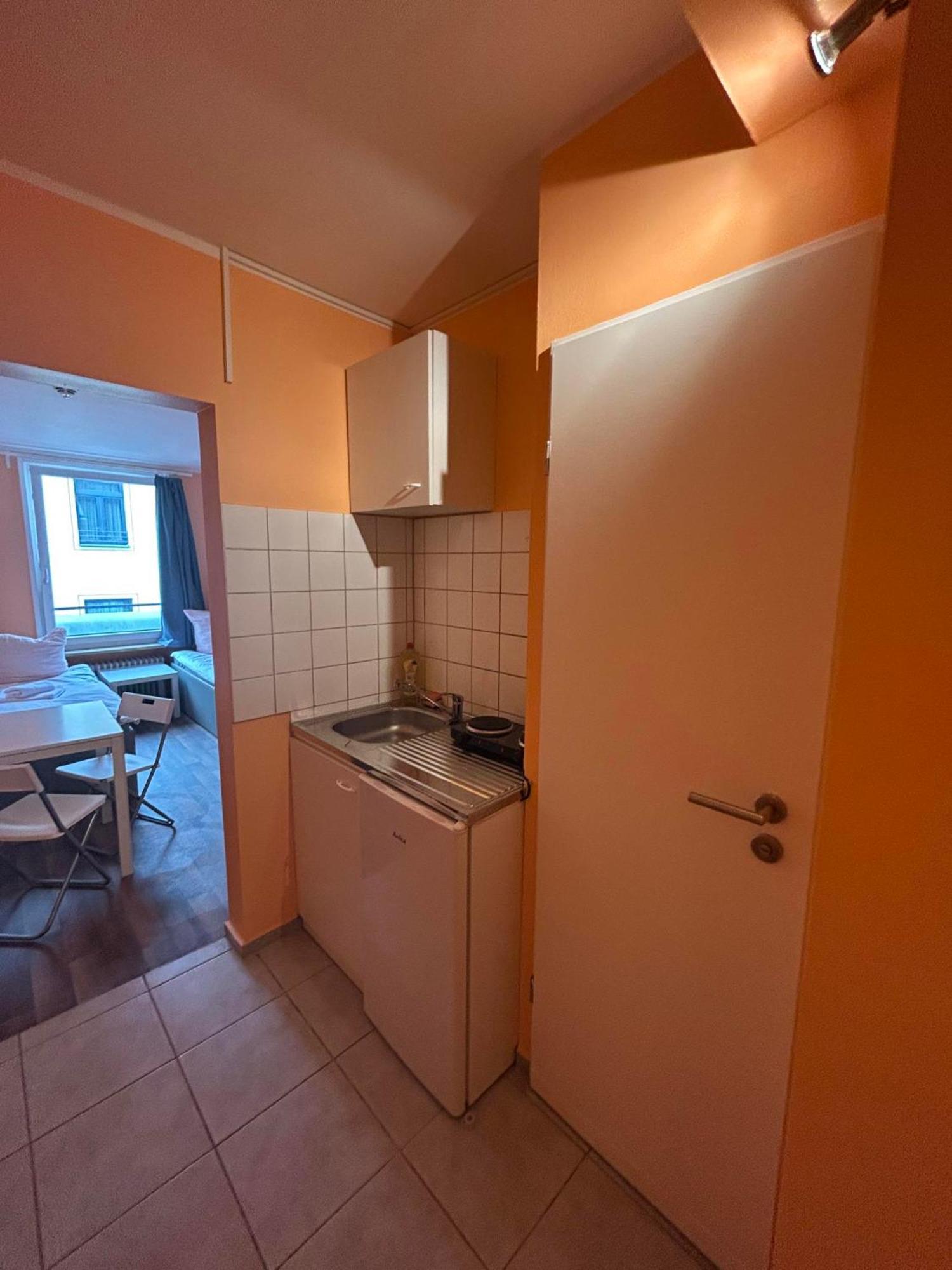 Budget Station Aparthostel Sen 14 Apartment *