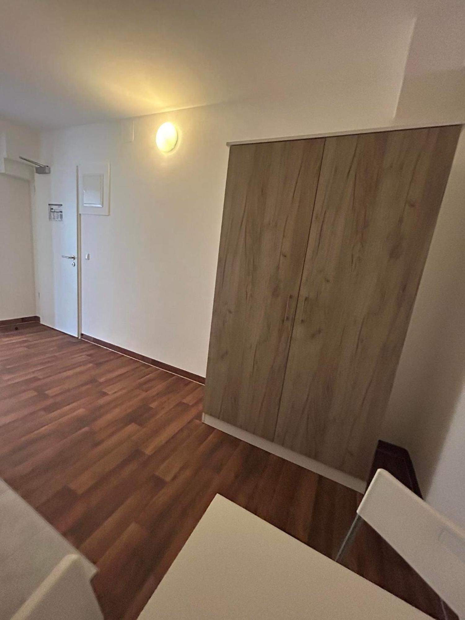 Budget Station Aparthostel Sen 14 Apartment *