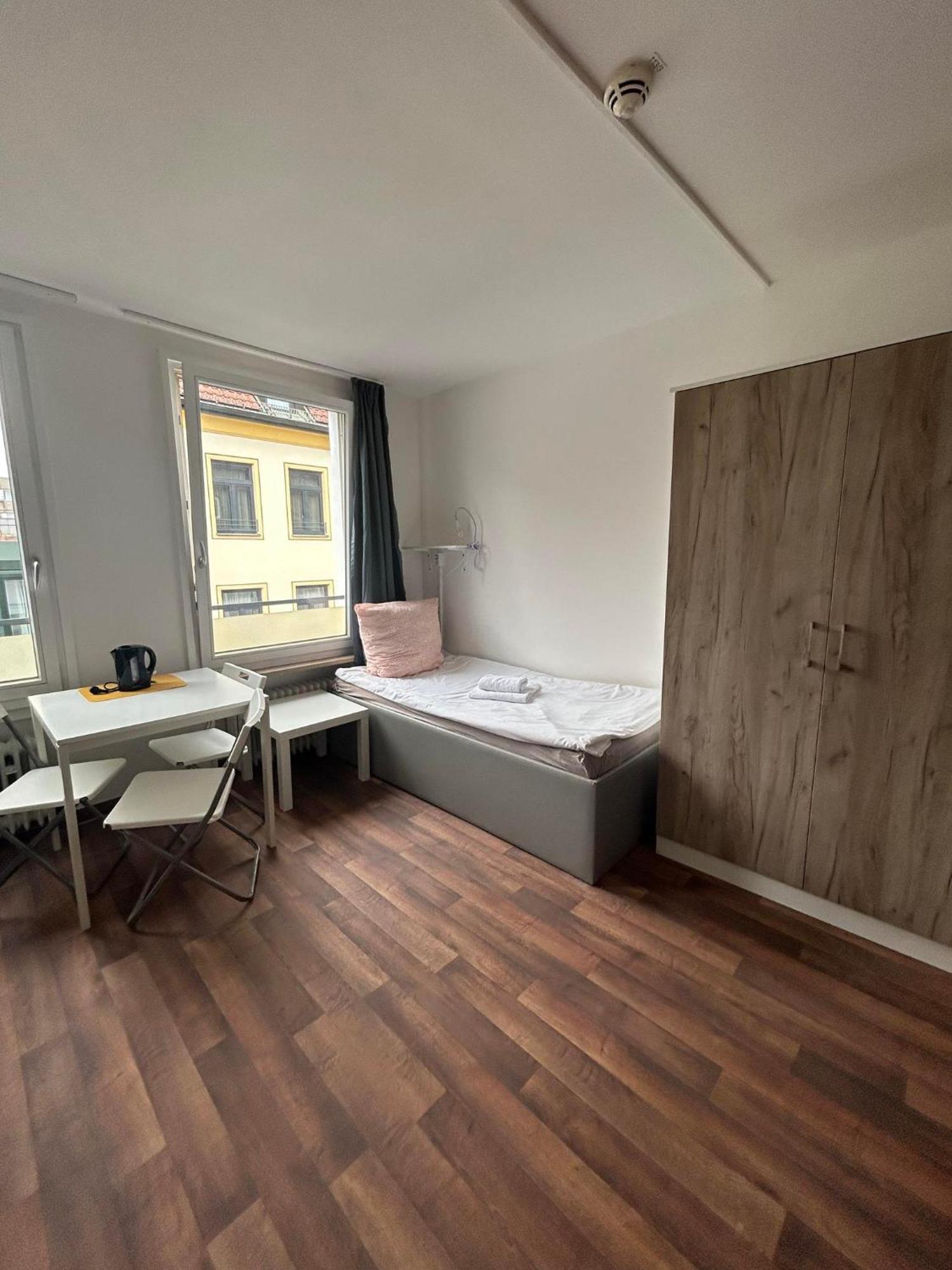 Budget Station Aparthostel Sen 14 Apartment *