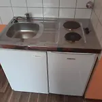 Low Budget Central Station Apartmenthostel Sen 14