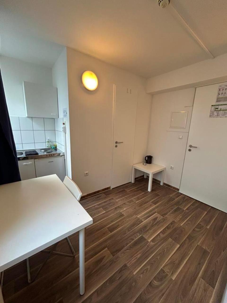 Appartamento Budget Station Aparthostel Sen 14